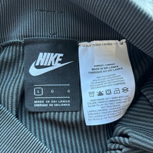 Nike air co-ord in dark gray, NWT, women's large, fitted, ribbed, mini skirt - Picture 4 of 6